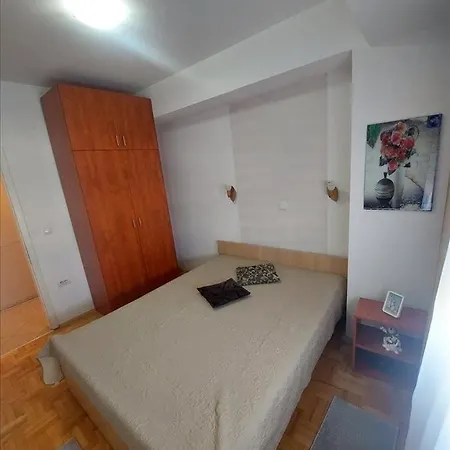 Elena Apartment